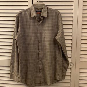 Men’s Van Heusen Long sleeved Dress Shirt